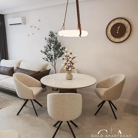 Апартаменты Gold E54 Let's Sea Baltic Park Гонски