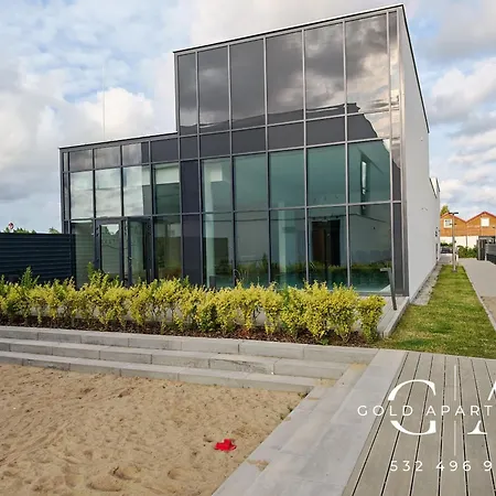 Gold E54 Let's Sea Baltic Park Апартаменты *